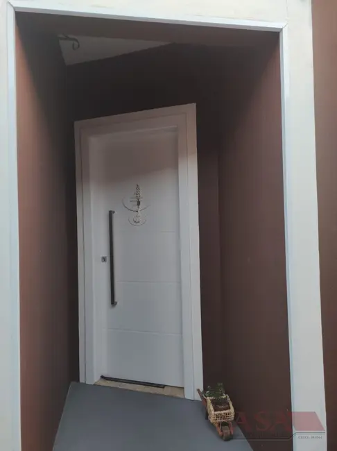 Casa de Vila com 3 quartos à venda, 109m2 em Jardim Camila, Mogi Das Cruzes - SP - imagem 4 Foto 4 de Casa de Vila com 3 quartos à venda, 109m2 em Jardim Camila, Mogi Das Cruzes - SP