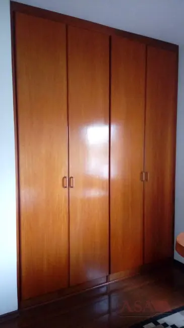 Foto 2 de Casa com 3 quartos à venda, 425m2 em Vila Lavínia, Mogi Das Cruzes - SP