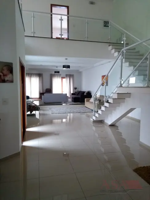 Casa à venda, 571m2 em Vila Santana, Mogi Das Cruzes - SP - imagem 7 Foto 7 de Casa à venda, 571m2 em Vila Santana, Mogi Das Cruzes - SP