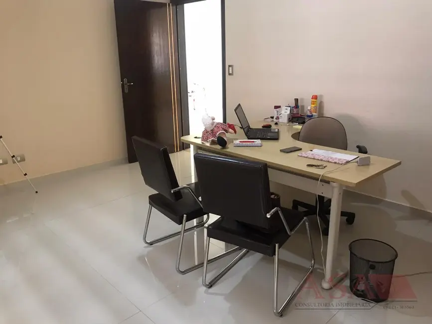 Foto 3 de Casa com 3 quartos à venda, 472m2 em Vila Suissa, Mogi Das Cruzes - SP