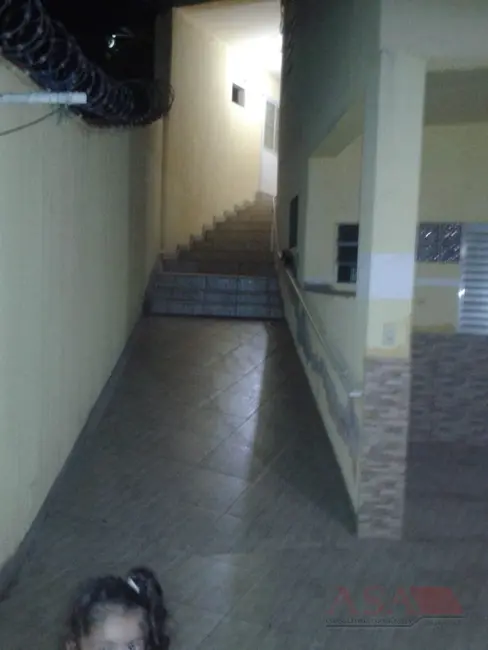 Casa de Vila com 2 quartos à venda em Jardim Varan, Suzano - SP - imagem 3 Foto 3 de Casa de Vila com 2 quartos à venda em Jardim Varan, Suzano - SP