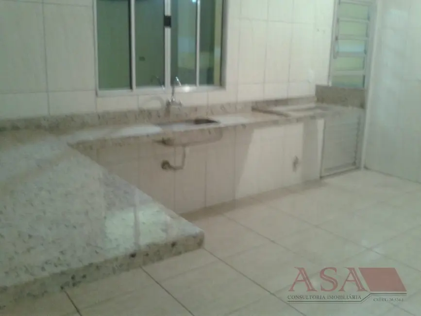 Casa de Vila com 2 quartos à venda em Jardim Varan, Suzano - SP - imagem 7 Foto 7 de Casa de Vila com 2 quartos à venda em Jardim Varan, Suzano - SP