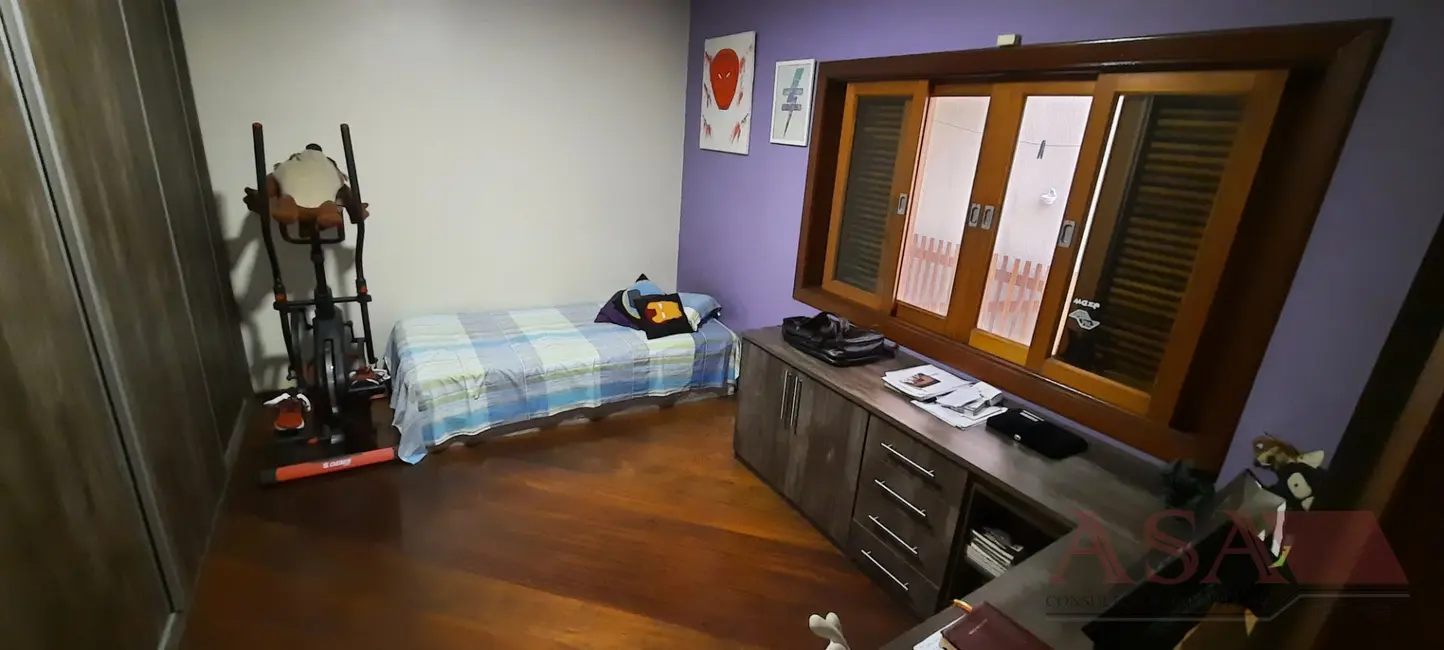 Foto 6 de Casa com 4 quartos à venda, 300m2 em Vila Mogilar, Mogi Das Cruzes - SP