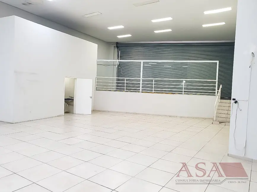 Loja para alugar, 650m2 em Centro, Mogi Das Cruzes - SP - imagem 9 Foto 9 de Loja para alugar, 650m2 em Centro, Mogi Das Cruzes - SP