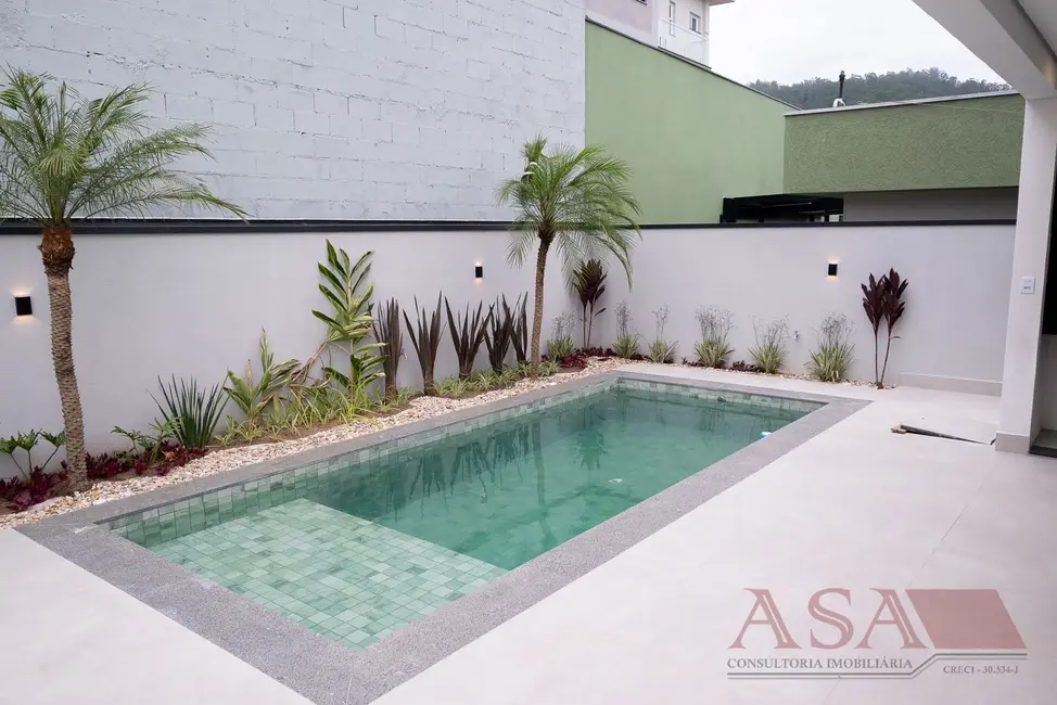 Foto 5 de Casa de Condomínio com 3 quartos à venda, 251m2 em Fazenda Rodeio, Mogi Das Cruzes - SP