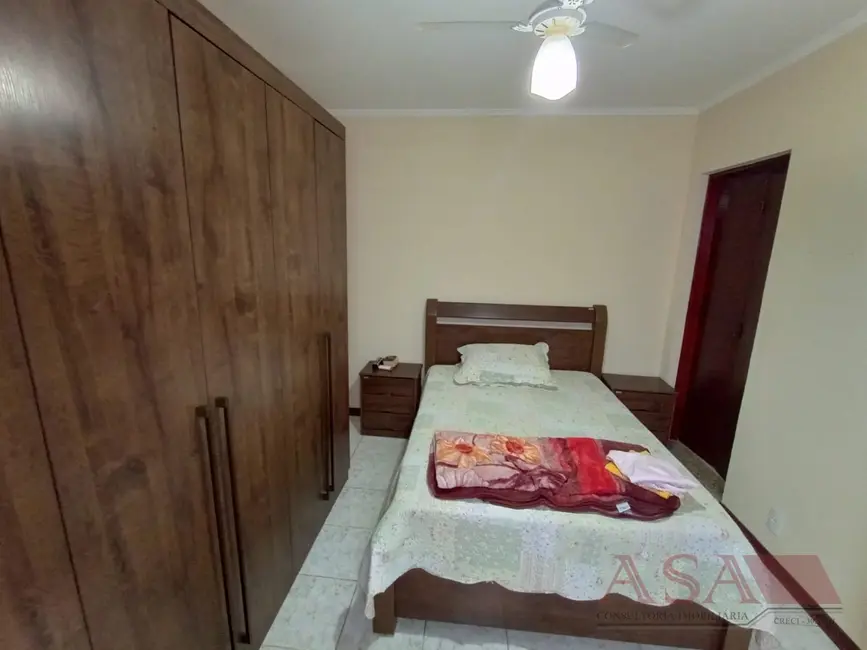 Foto 7 de Casa com 2 quartos à venda, 139m2 em Vila Suissa, Mogi Das Cruzes - SP