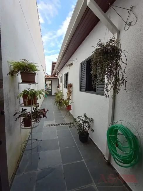 Foto 3 de Casa com 2 quartos à venda, 139m2 em Vila Suissa, Mogi Das Cruzes - SP