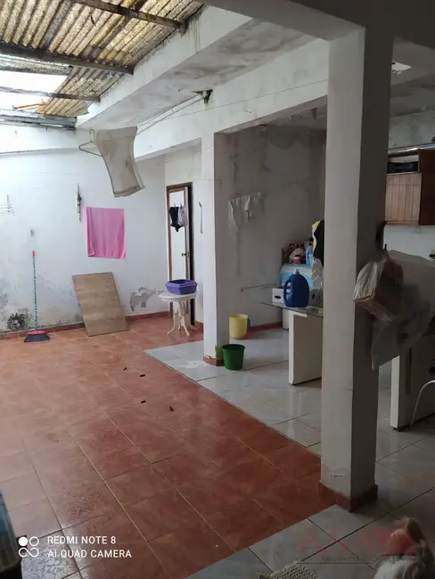 Casa com 3 quartos à venda, 202m2 em Vila Mogilar, Mogi Das Cruzes - SP - imagem 4 Foto 4 de Casa com 3 quartos à venda, 202m2 em Vila Mogilar, Mogi Das Cruzes - SP