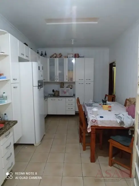 Casa com 3 quartos à venda, 202m2 em Vila Mogilar, Mogi Das Cruzes - SP - imagem 2 Foto 2 de Casa com 3 quartos à venda, 202m2 em Vila Mogilar, Mogi Das Cruzes - SP