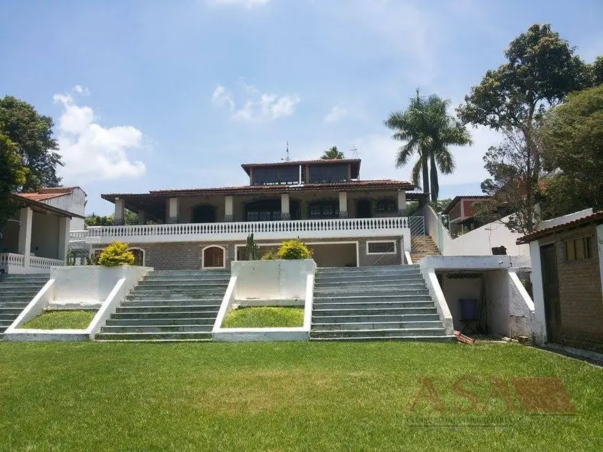 Casa de Condomínio à venda e para alugar, 2500m2 em Guararema - SP - imagem 2 Foto 2 de Casa de Condomínio à venda e para alugar, 2500m2 em Guararema - SP