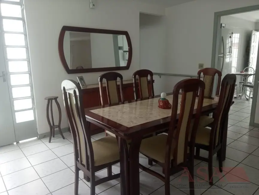 Foto 2 de Casa com 3 quartos à venda, 256m2 em Alto Ipiranga, Mogi Das Cruzes - SP