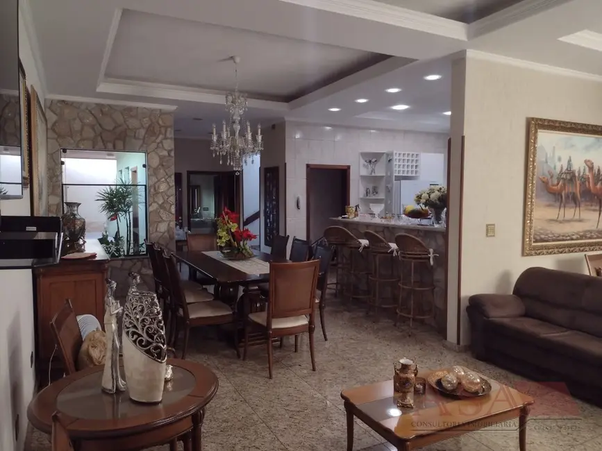 Foto 9 de Casa com 4 quartos à venda, 426m2 em Centro, Mogi Das Cruzes - SP