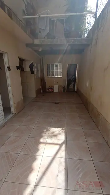 Foto 3 de Casa com 2 quartos para alugar, 100m2 em Jardim das Bandeiras, Mogi Das Cruzes - SP