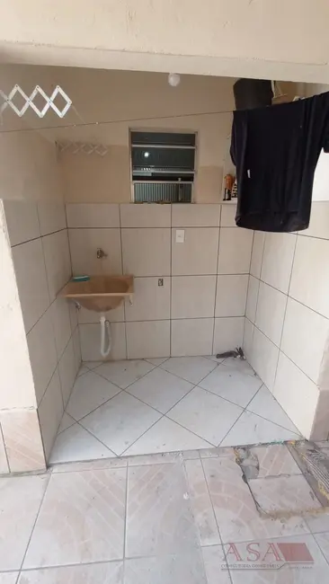 Foto 2 de Casa com 2 quartos para alugar, 100m2 em Jardim das Bandeiras, Mogi Das Cruzes - SP