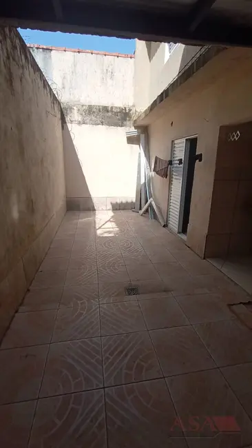 Foto 4 de Casa com 2 quartos para alugar, 100m2 em Jardim das Bandeiras, Mogi Das Cruzes - SP