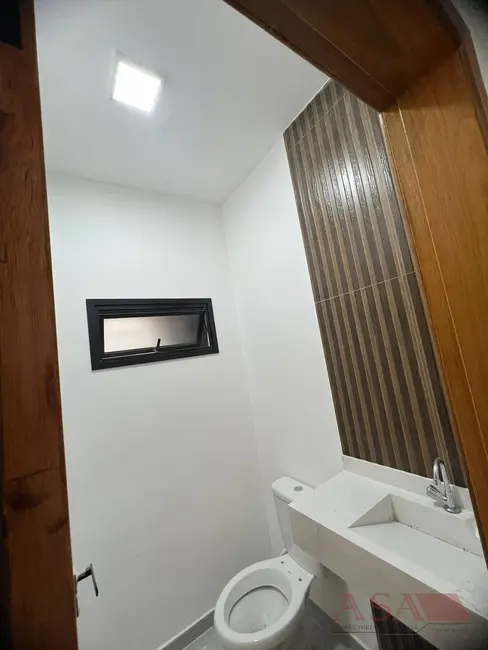 Foto 3 de Casa com 3 quartos à venda, 159m2 em Mogi Das Cruzes - SP