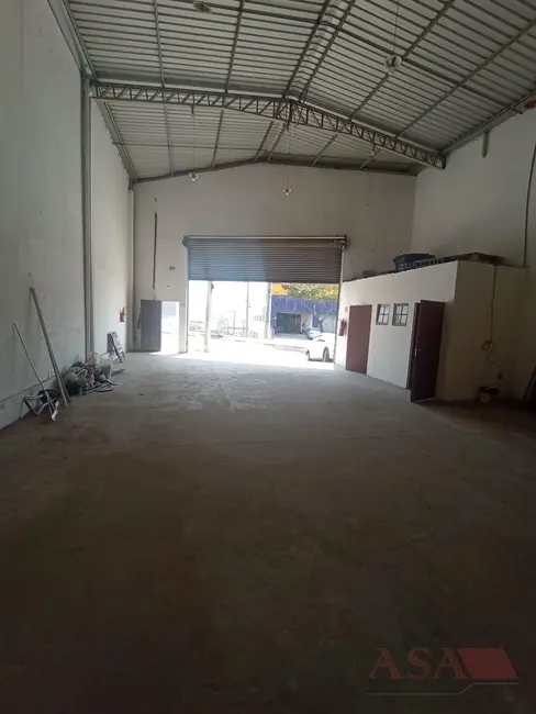Foto 9 de Armazém / Galpão para alugar, 300m2 em Vila Jundiaí, Mogi Das Cruzes - SP