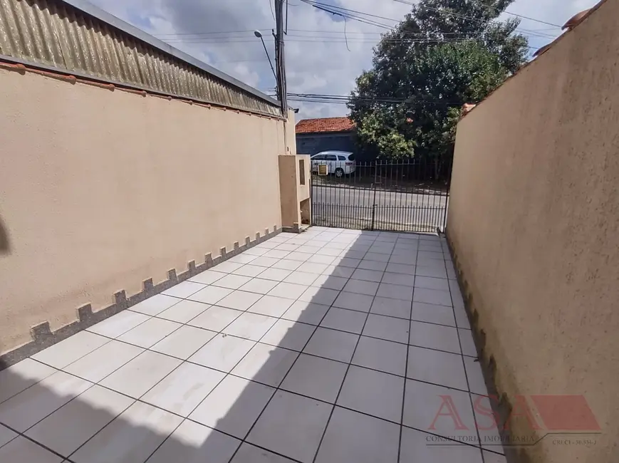Foto 2 de Casa com 2 quartos à venda, 150m2 em Mogi Das Cruzes - SP
