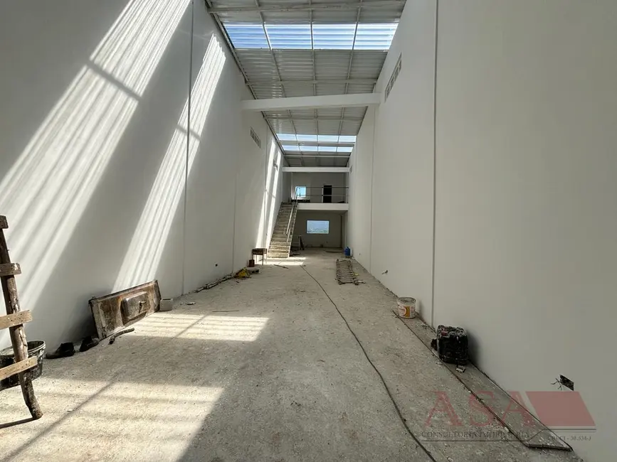 Foto 1 de Loja para alugar, 182m2 em Vila Jundiaí, Mogi Das Cruzes - SP