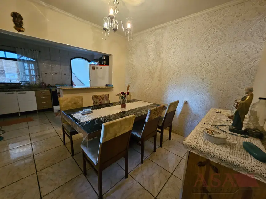 Foto 9 de Casa com 3 quartos à venda, 250m2 em Jardim Juliana, Mogi Das Cruzes - SP