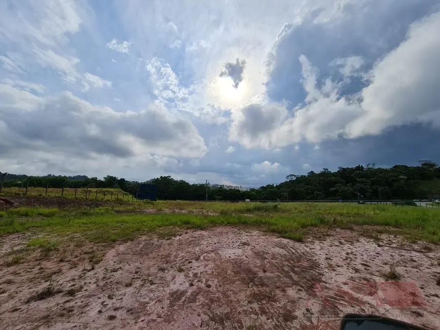 Foto 1 de Terreno / Lote à venda, 5652m2 em Fazenda Capelinha, Mogi Das Cruzes - SP