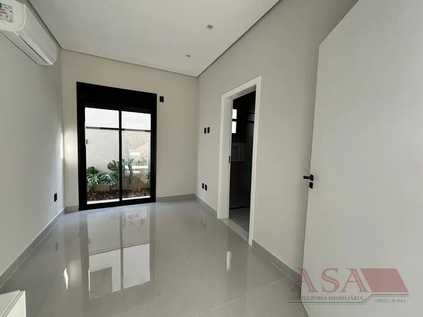 Foto 5 de Casa de Condomínio com 3 quartos à venda, 360m2 em Jardim São Pedro, Mogi Das Cruzes - SP