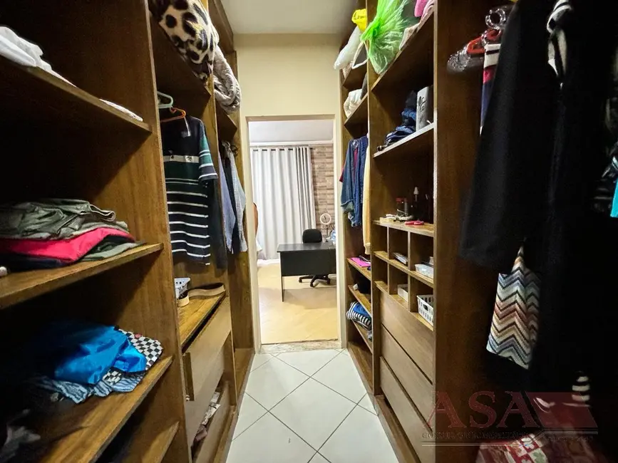 Foto 8 de Casa com 3 quartos à venda, 500m2 em Vila Suissa, Mogi Das Cruzes - SP