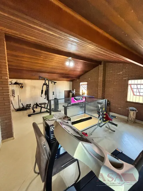 Foto 4 de Casa com 3 quartos à venda, 500m2 em Vila Suissa, Mogi Das Cruzes - SP