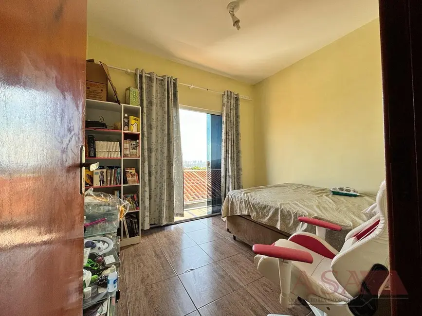 Foto 4 de Casa com 3 quartos à venda, 150m2 em Vila Suissa, Mogi Das Cruzes - SP