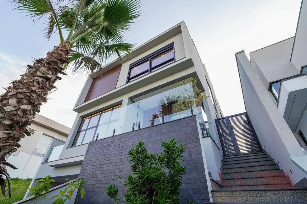 Foto 3 de Casa de Condomínio com 4 quartos à venda, 274m2 em Fazenda Rodeio, Mogi Das Cruzes - SP