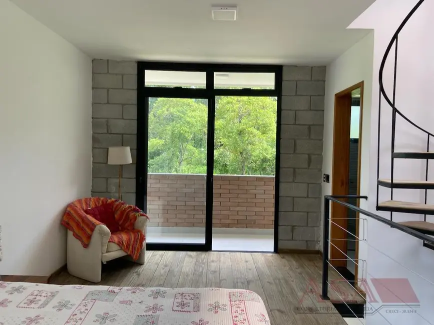 Foto 1 de Casa com 2 quartos à venda, 250m2 em Guararema - SP