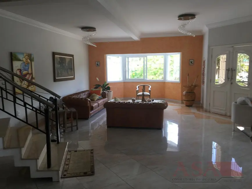 Foto 2 de Casa de Condomínio com 3 quartos à venda, 360m2 em Parque Residencial Itapeti, Mogi Das Cruzes - SP