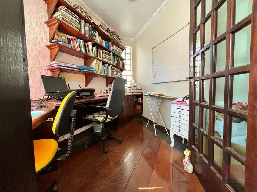 Foto 9 de Casa com 4 quartos à venda, 500m2 em Vila Suissa, Mogi Das Cruzes - SP