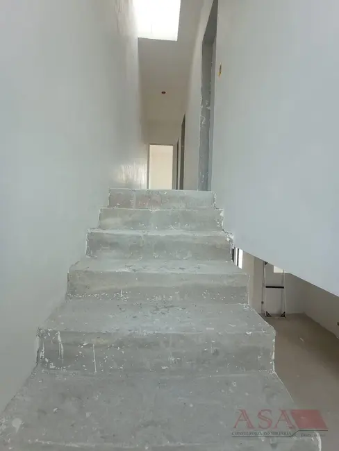 Casa com 3 quartos à venda, 125m2 em Vila Nova Cintra, Mogi Das Cruzes - SP - imagem 3 Foto 3 de Casa com 3 quartos à venda, 125m2 em Vila Nova Cintra, Mogi Das Cruzes - SP