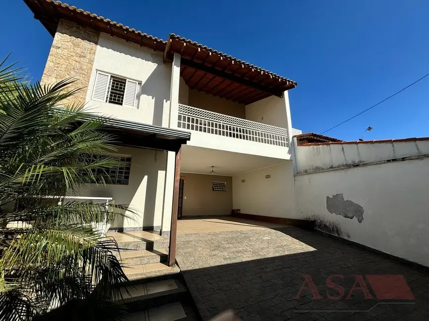 Foto 5 de Casa Comercial com 3 quartos à venda e para alugar, 318m2 em Loteamento Rio Acima, Mogi Das Cruzes - SP