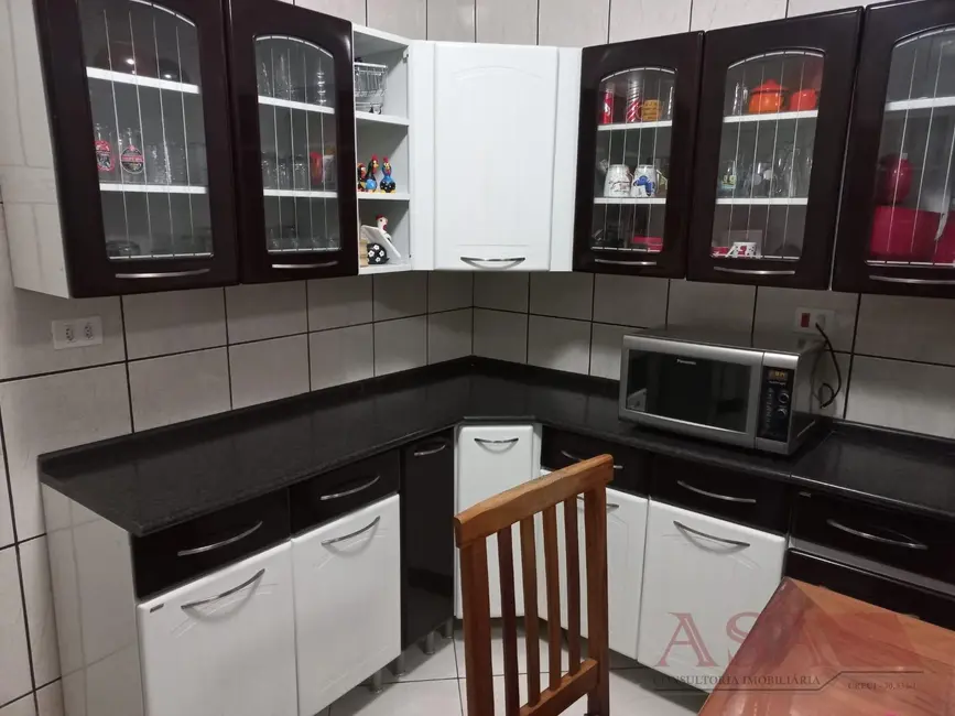 Casa de Condomínio com 3 quartos à venda, 125m2 em Jardim Rubi, Mogi Das Cruzes - SP - imagem 5 Foto 5 de Casa de Condomínio com 3 quartos à venda, 125m2 em Jardim Rubi, Mogi Das Cruzes - SP