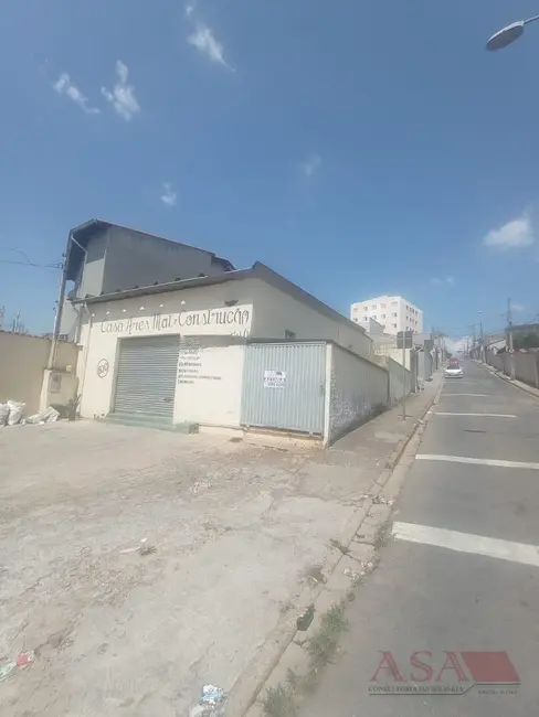 Foto 2 de Loja para alugar, 234m2 em Jardim São Pedro, Mogi Das Cruzes - SP