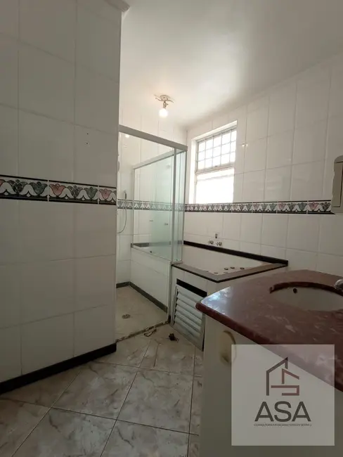 Foto 7 de Casa Comercial com 4 quartos para alugar, 290m2 em Parque Monte Líbano, Mogi Das Cruzes - SP