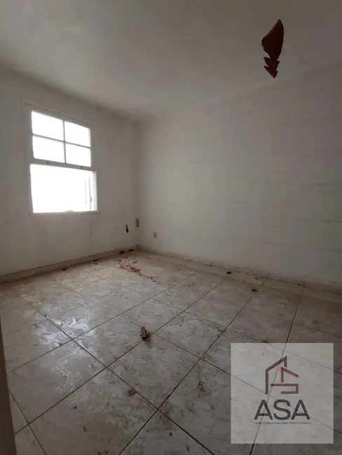 Foto 3 de Casa Comercial com 4 quartos para alugar, 290m2 em Parque Monte Líbano, Mogi Das Cruzes - SP