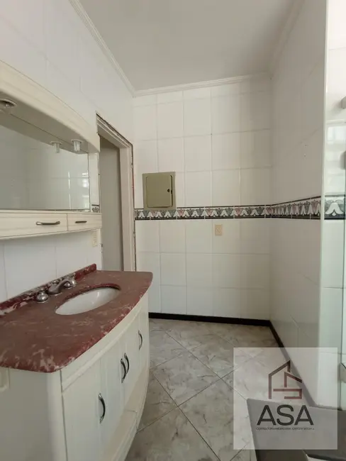 Foto 5 de Casa Comercial com 4 quartos para alugar, 290m2 em Parque Monte Líbano, Mogi Das Cruzes - SP