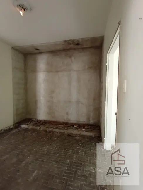 Foto 4 de Casa Comercial com 4 quartos para alugar, 290m2 em Parque Monte Líbano, Mogi Das Cruzes - SP