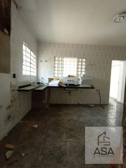 Foto 9 de Casa Comercial com 4 quartos para alugar, 290m2 em Parque Monte Líbano, Mogi Das Cruzes - SP
