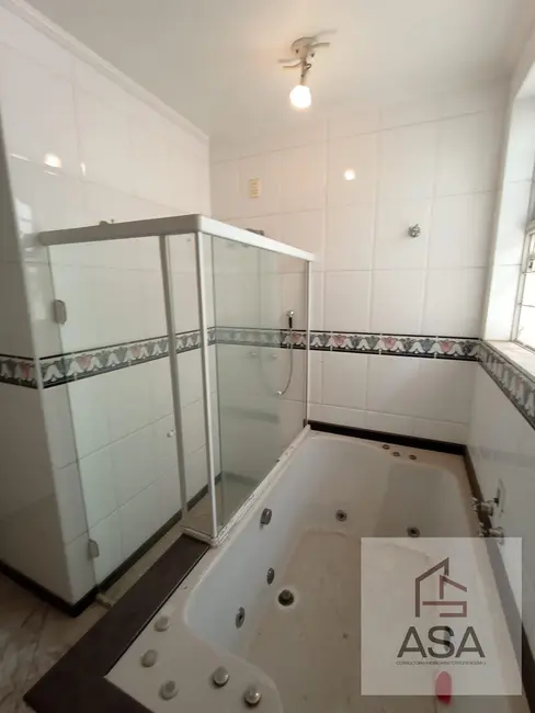 Foto 8 de Casa Comercial com 4 quartos para alugar, 290m2 em Parque Monte Líbano, Mogi Das Cruzes - SP