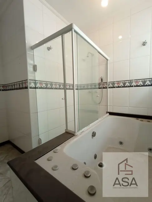 Foto 6 de Casa Comercial com 4 quartos para alugar, 290m2 em Parque Monte Líbano, Mogi Das Cruzes - SP