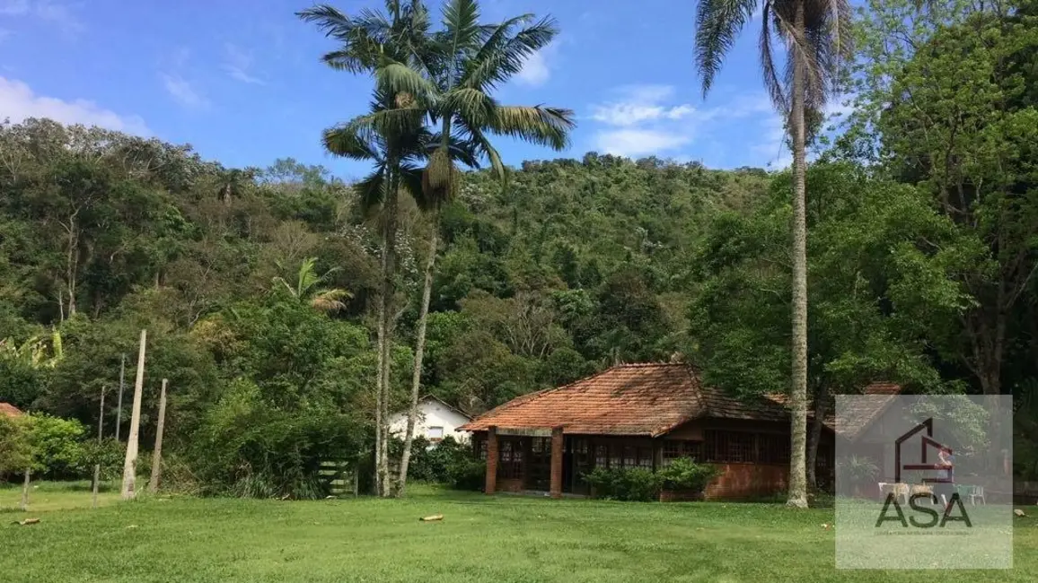 Foto 3 de Sítio / Rancho com 5 quartos à venda, 109000m2 em Botujuru, Mogi Das Cruzes - SP