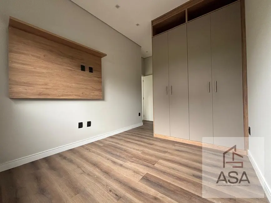 Foto 3 de Casa de Condomínio com 4 quartos à venda, 360m2 em Jardim São Pedro, Mogi Das Cruzes - SP