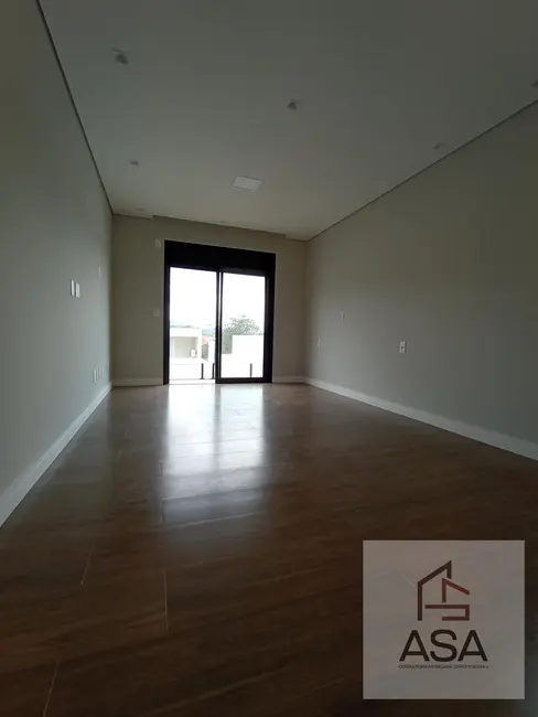 Foto 1 de Casa de Condomínio com 3 quartos à venda, 250m2 em Mogi Das Cruzes - SP