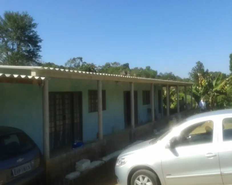 Foto 1 de Chácara com 3 quartos à venda, 130m2 em Cézar de Souza, Mogi Das Cruzes - SP