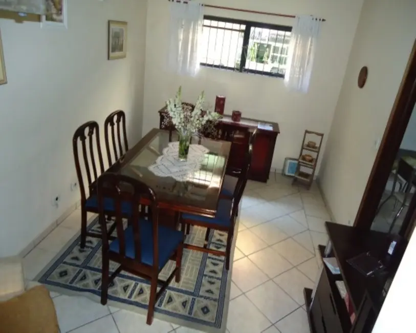 Foto 2 de Casa com 3 quartos à venda e para alugar, 200m2 em Vila Oliveira, Mogi Das Cruzes - SP