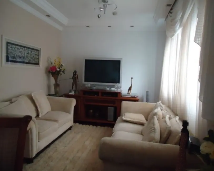Foto 2 de Casa com 5 quartos à venda, 350m2 em Mogi Das Cruzes - SP